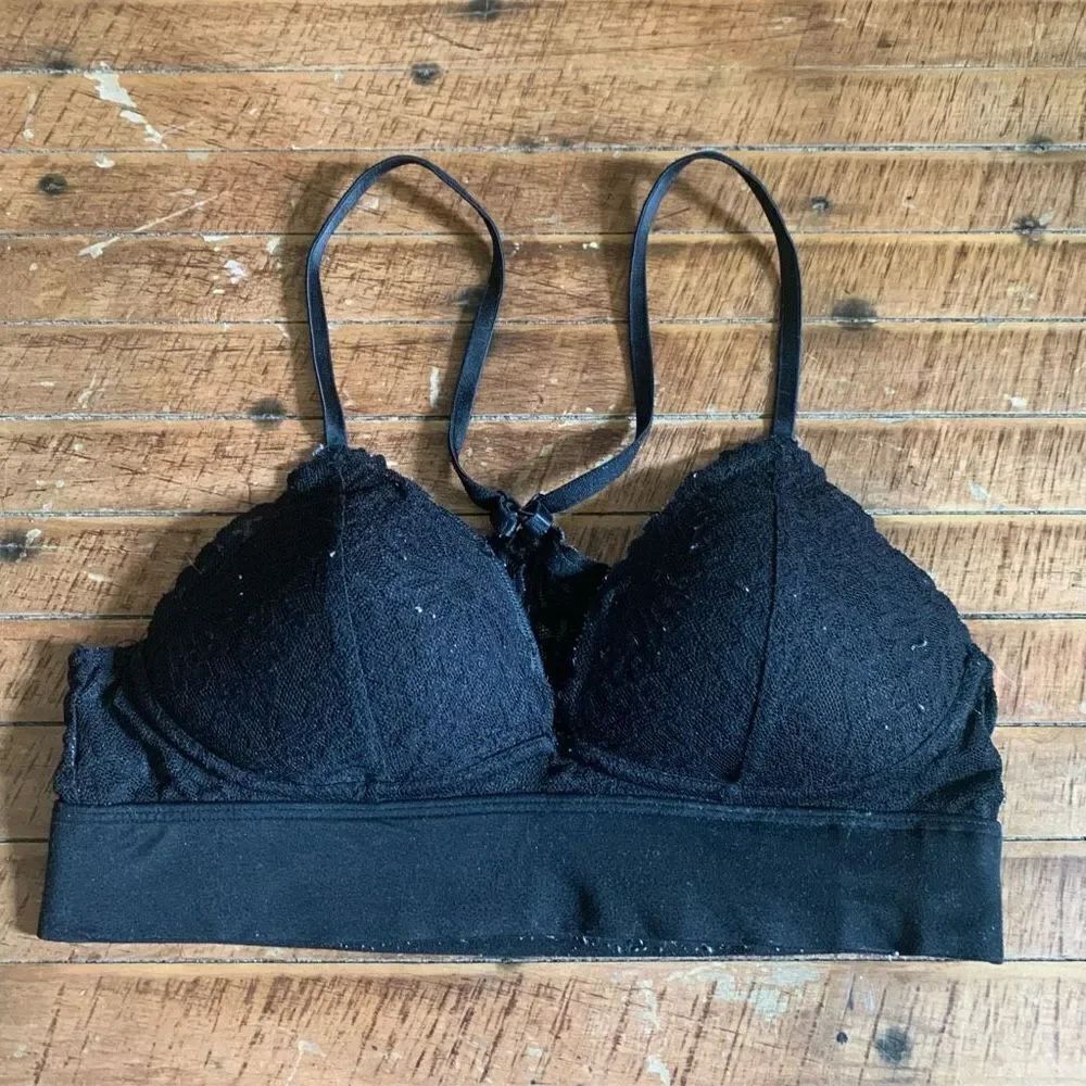 Victoria’s Secret black Lacy XS no wire bralette